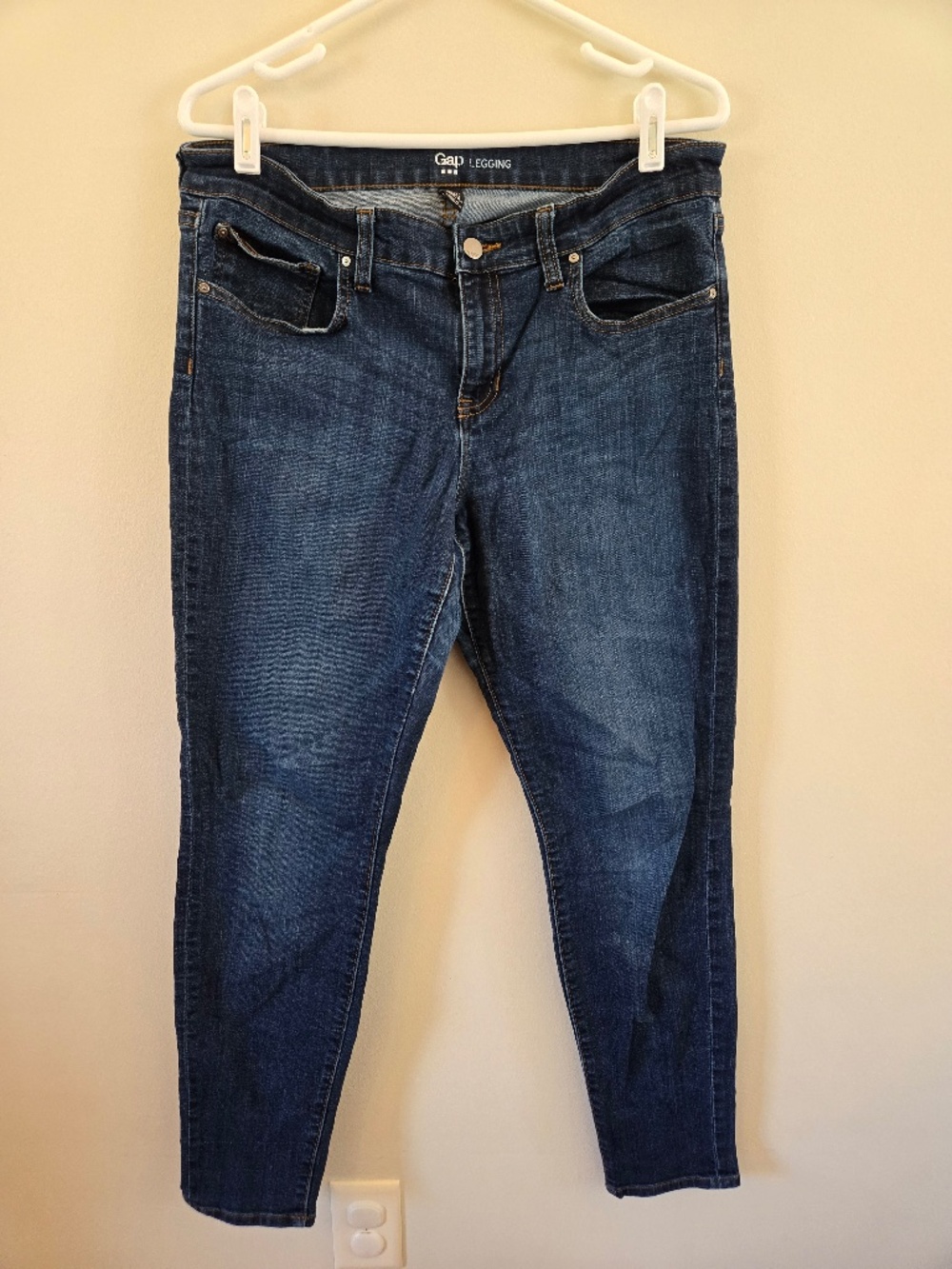 3/$20 Gap 1969 Dark Wash Stretch Legging Skinny Jeans